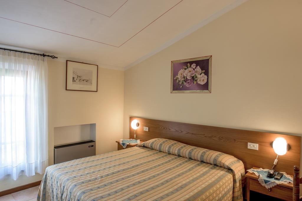 Albergo La Foresteria Bettolle Exterior foto